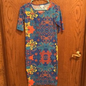 LuLaRoe pencil dress size XS. Pink, yellow and blue flower pattern.